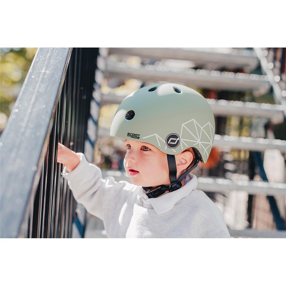 Scoot & Ride Kinderhelm Größe XXS-S (45-51 cm) green lines - Schutzhelm mit LED-Licht