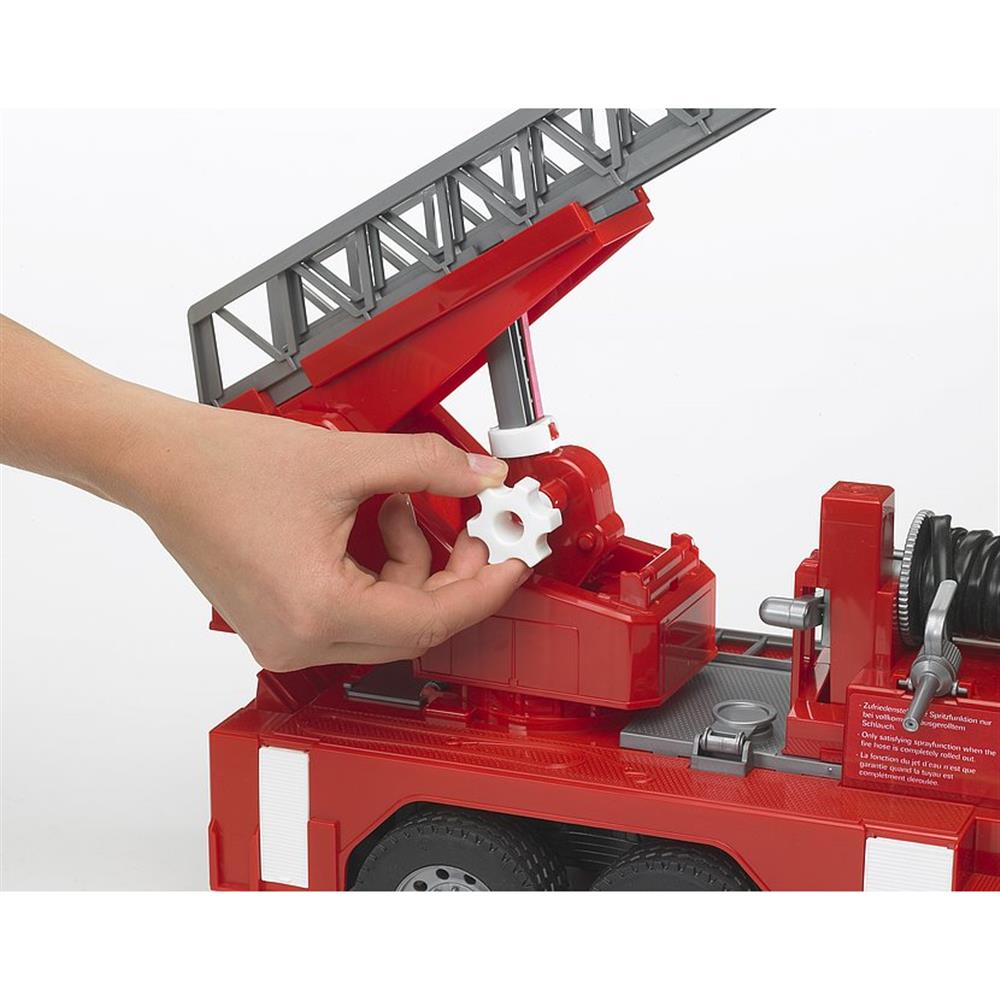 Bruder 02771 - MAN TGA Feuerwehr mit Drehleiter, Wasserpumpe und Light & Sound Modul