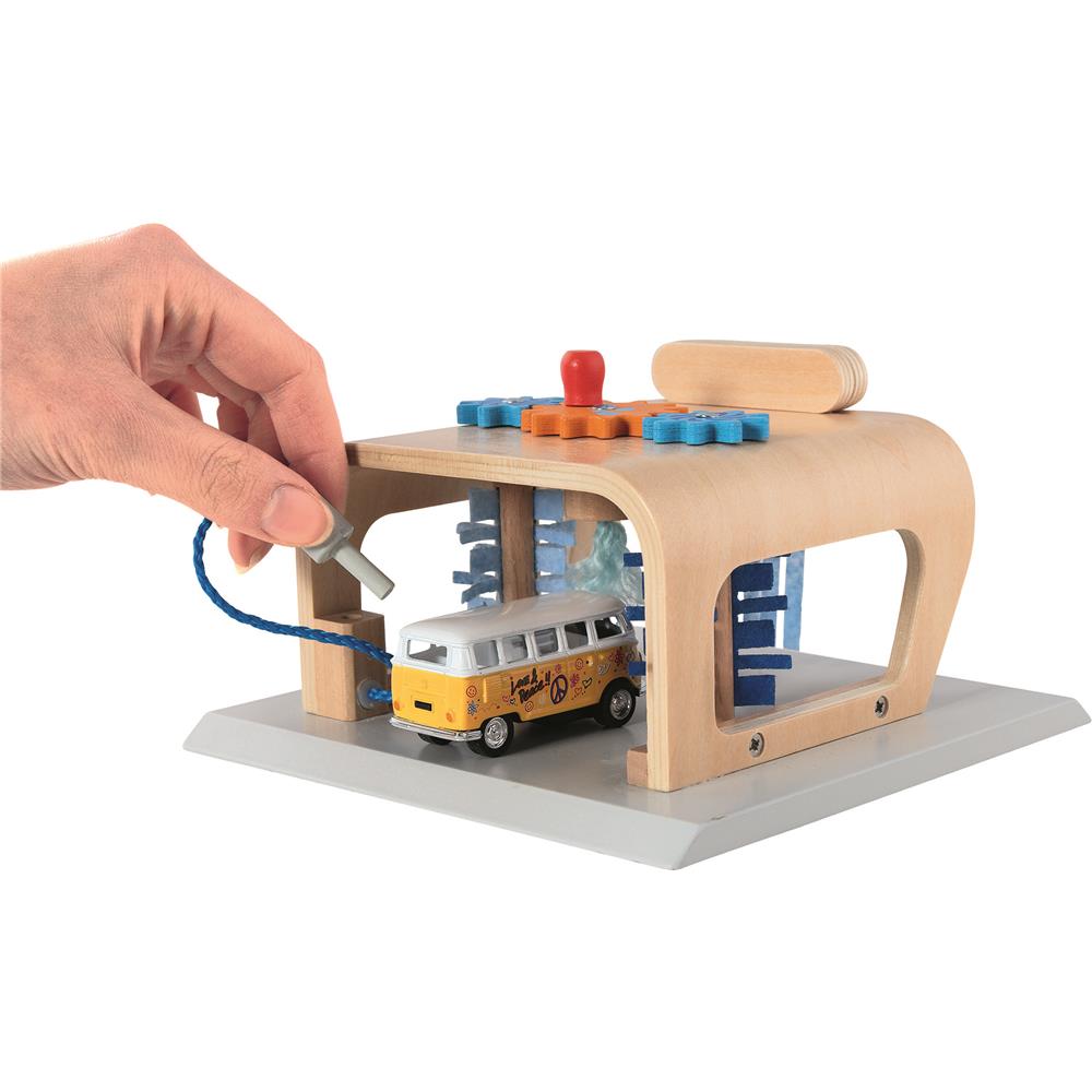 goki Waschanlage PowerClean – Holzspielzeug, für Kinder ab 3 Jahren