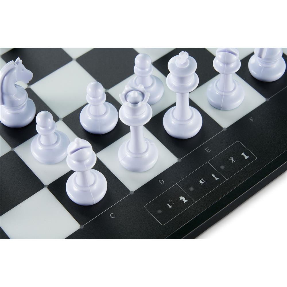 MILLENNIUM eONE M841 – Elektronisches Schachbrett für Online-Spiel mit LEDs & Akku