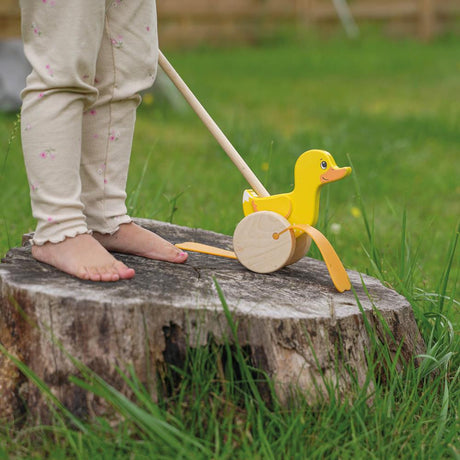 goki Schiebetier Ente Ellie Holz Lauflernspielzeug ab 18 Monate
