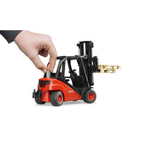 Bruder 02511 - Linde Gabelstapler H30D mit 2 Paletten