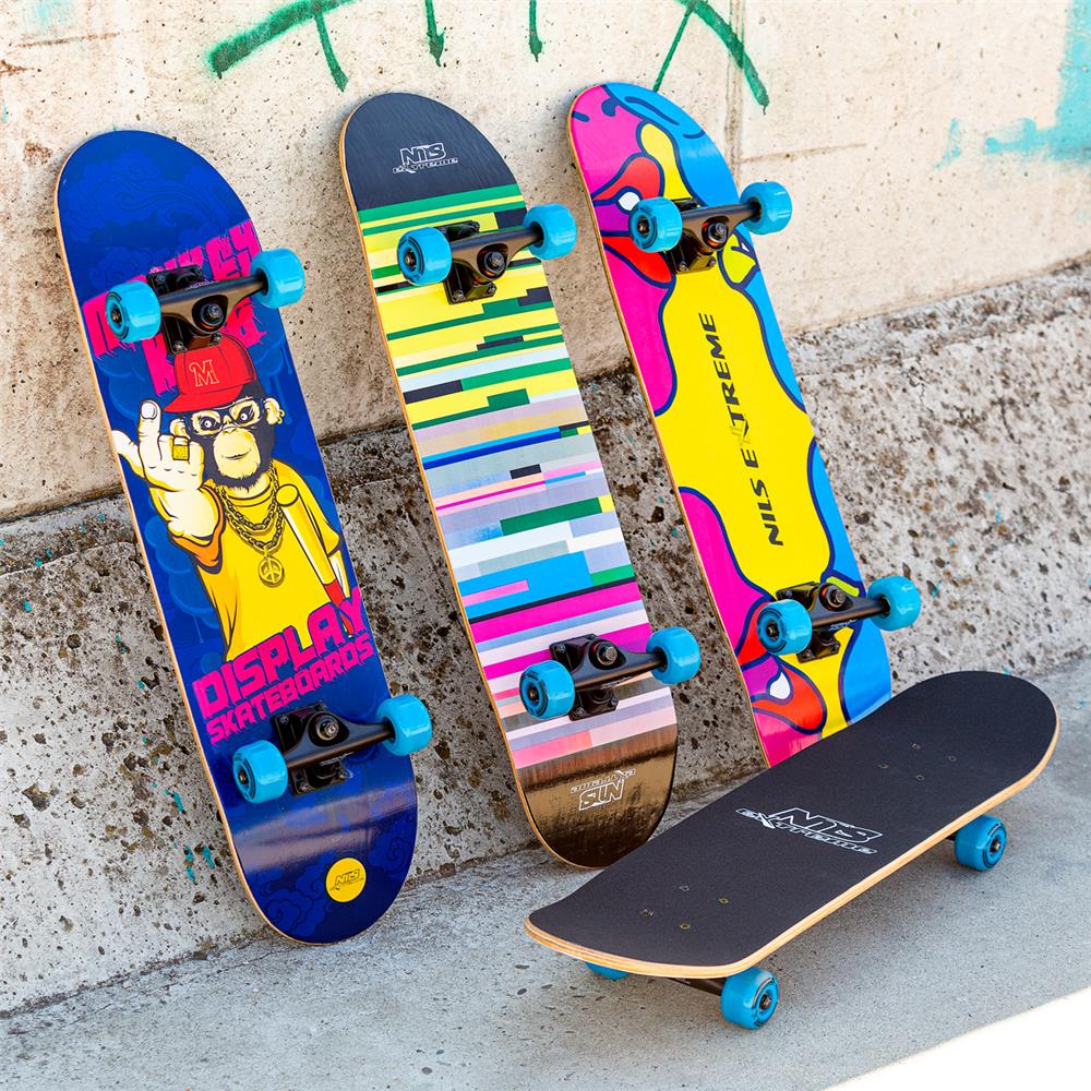 NILS EXTREME CR3108SA Skateboard, 78 cm Ahorn Deck, ABEC-7 PU Rollen, Design Error