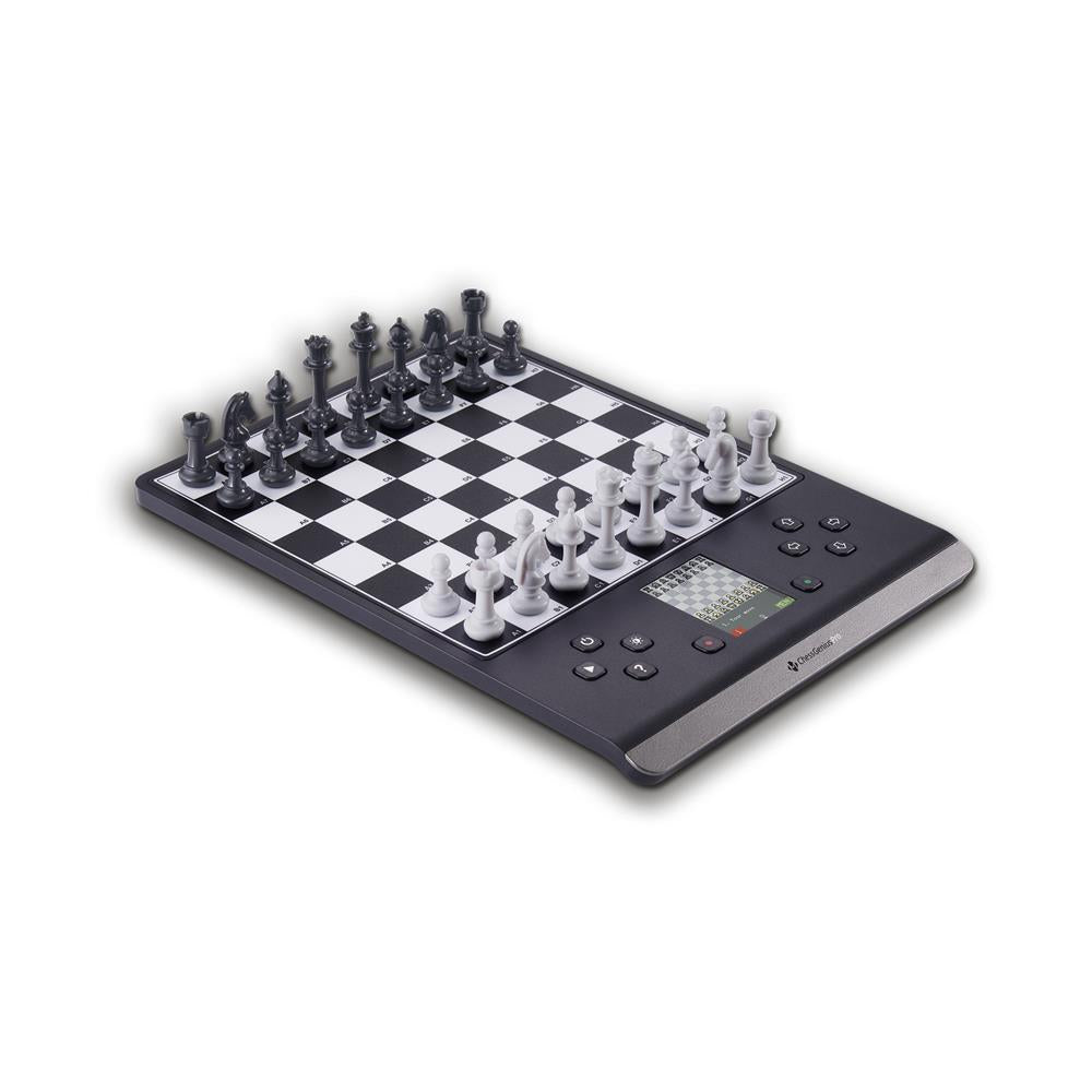 MILLENNIUM M815 Chess Genius Pro – Schachcomputer mit Farbdisplay & 2.200 ELO