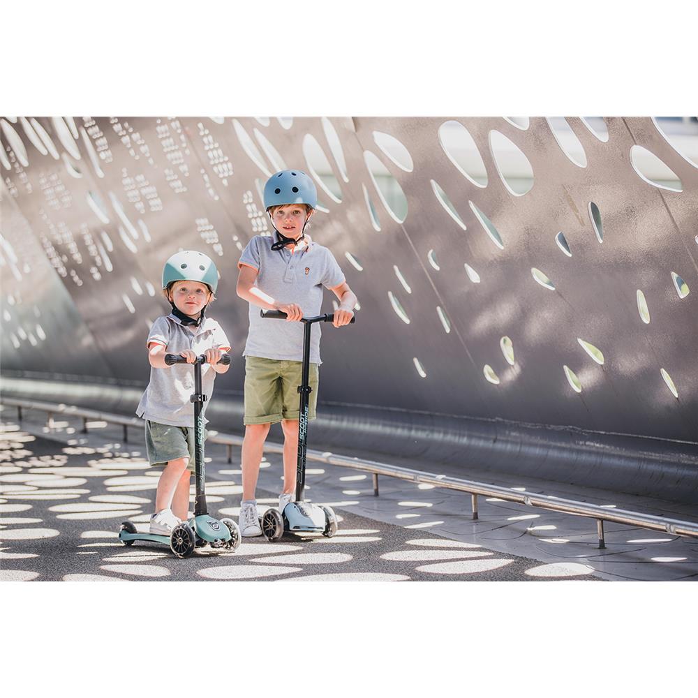 Scoot & Ride Highwaykick 5 LED Scooter, forest - Kinderroller, ab 5 Jahren