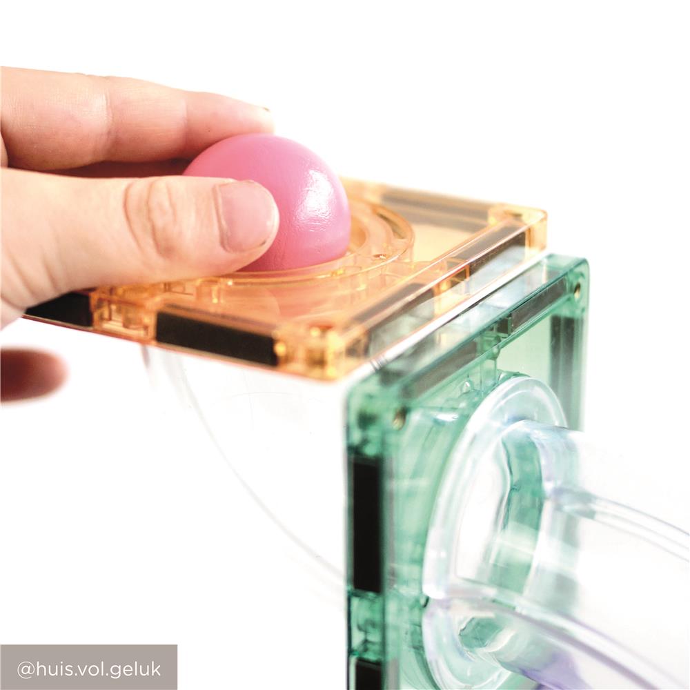 Cleverclixx Kugelbahn-Bausatz Clever in Pastellfarben 110 Teile, Murmelbahn, Magnetfliesen, Magnetbausteine