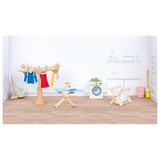 goki Accessoires Waschküche, 29-teiliges Puppenhauszubehör aus Holz
